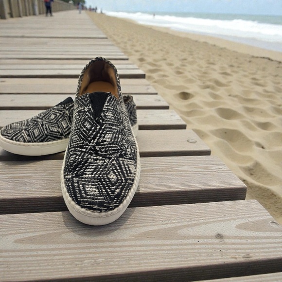 Dolce Vita Sumna Black/White Jamaican Print Wove Textile Slip-On Shoes Men’s 8 - Picture 1 of 11